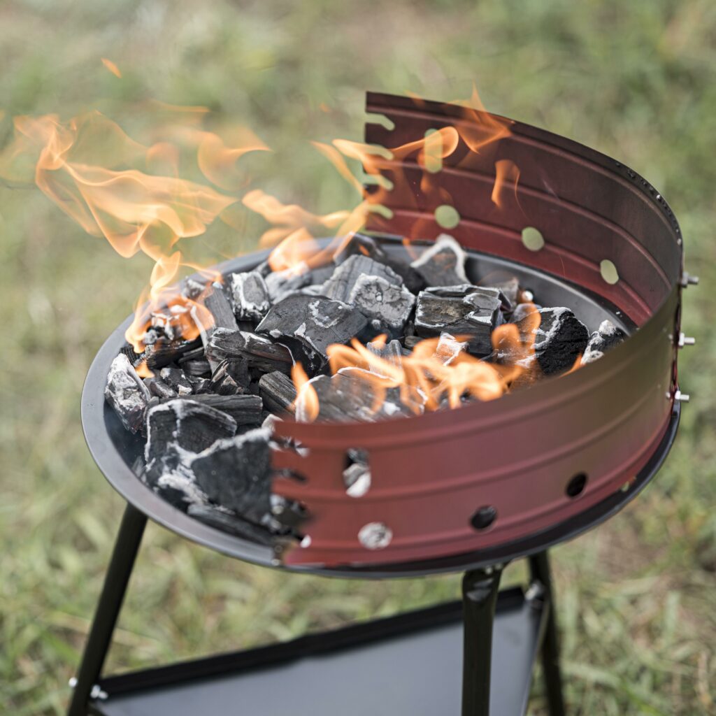 Comment allumer un barbecue au charbon de bois